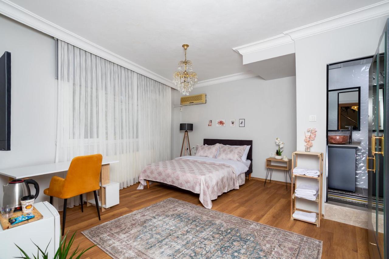 8 Rooms House Balçova エクステリア 写真