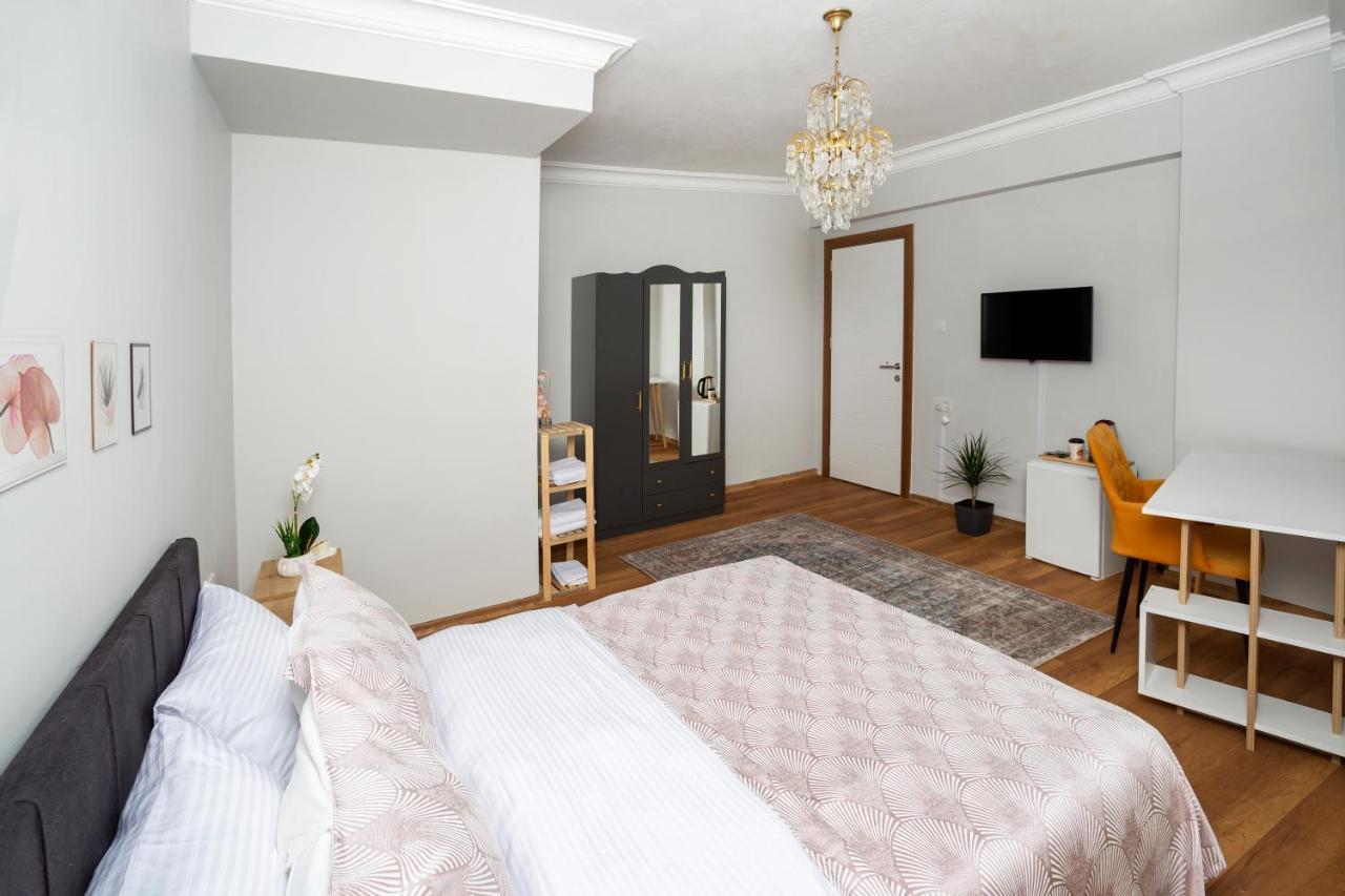 8 Rooms House Balçova エクステリア 写真